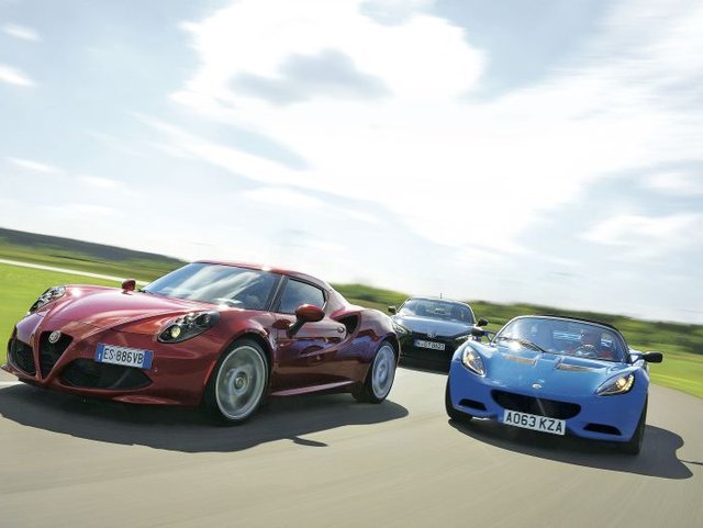 Alfa Romeo 4C vs. Lotus Elise S Club Racer vs. Toyota GT86