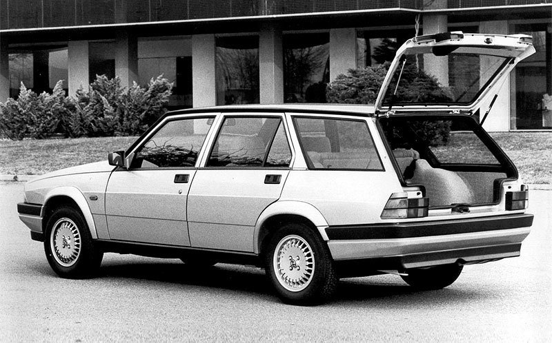 Alfa Romeo 75 Sportwagon (1987)