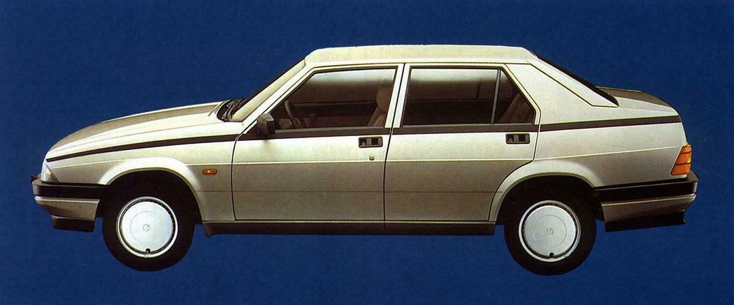 Alfa Romeo 75 (1985)