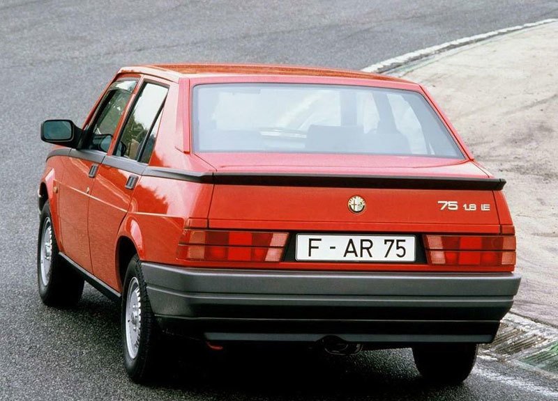 Alfa Romeo 75 (1988)