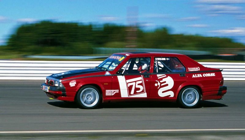 Alfa Romeo 75 Turbo (1988)