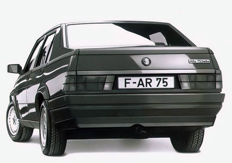 Alfa Romeo 75 Turbo (1988)