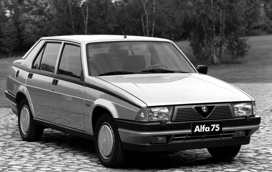 Alfa Romeo 75 (162B) (1985–1988)