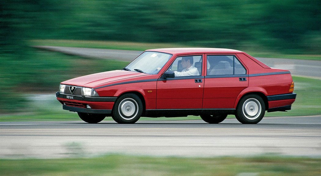 Alfa Romeo 75 Quadrifoglio Verde 6V iniezione (162B) (1985–1987)