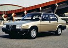 Alfa Romeo 90 (1984-1987): Sedan se vyráběl pouhé tři roky