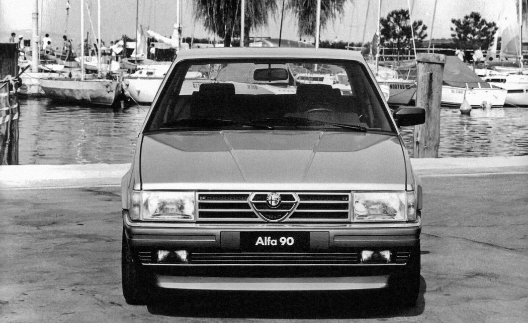Alfa Romeo 90 (1984)