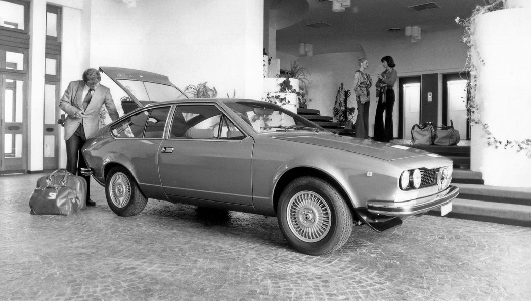 Alfa Romeo Alfetta GT (1974–1976)