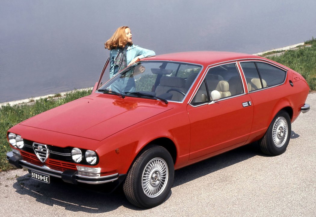 Alfa Romeo Alfetta GTV 2000 (1976–1980)