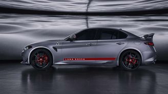 Alfa Romeo Giulia Quadrifoglio Luna Rossa Alfa Romeo Giulia Quadrifoglio Luna Rossa