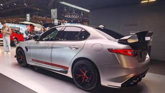 Alfa Romeo Giulia Quadrifoglio Luna Rossa Alfa Romeo Giulia Quadrifoglio Luna Rossa