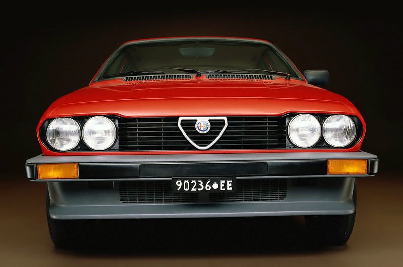 Alfa Romeo GTV 2.0 (1980–1983)