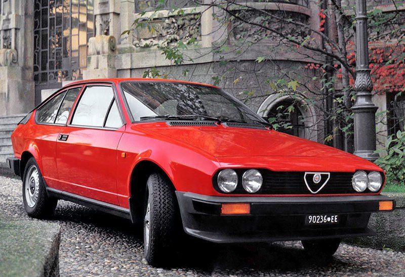 Alfa Romeo GTV 2.0 (1980–1983)