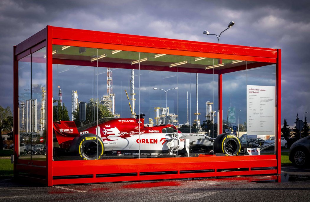 Alfa Romeo Sauber C37