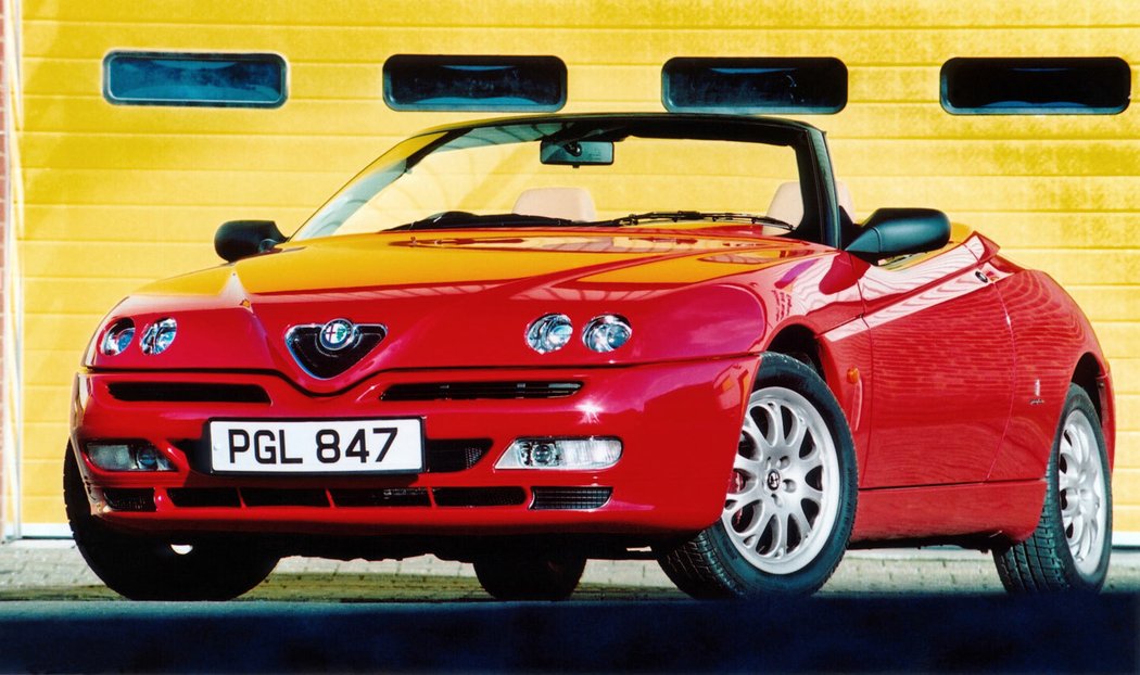 Alfa Romeo Spider (UK) (2000)