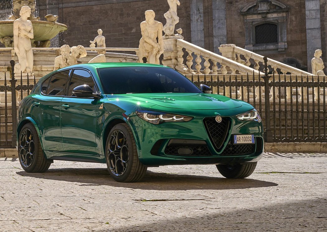 Alfa Romeo Stelvio Quadrifoglio 100° Anniversario