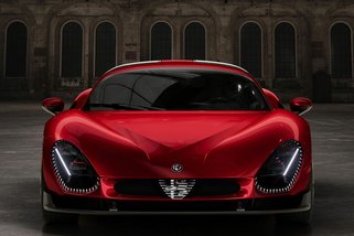 Alfa Romeo už přemýšlí nad nástupcem 33 Stradale. Ve vývoji pomůžou opět i zákazníci