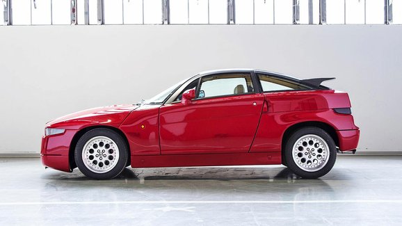 FCA Heritage zrenovovali Alfu Romeo SZ, která byla původně vývojovým vozem
