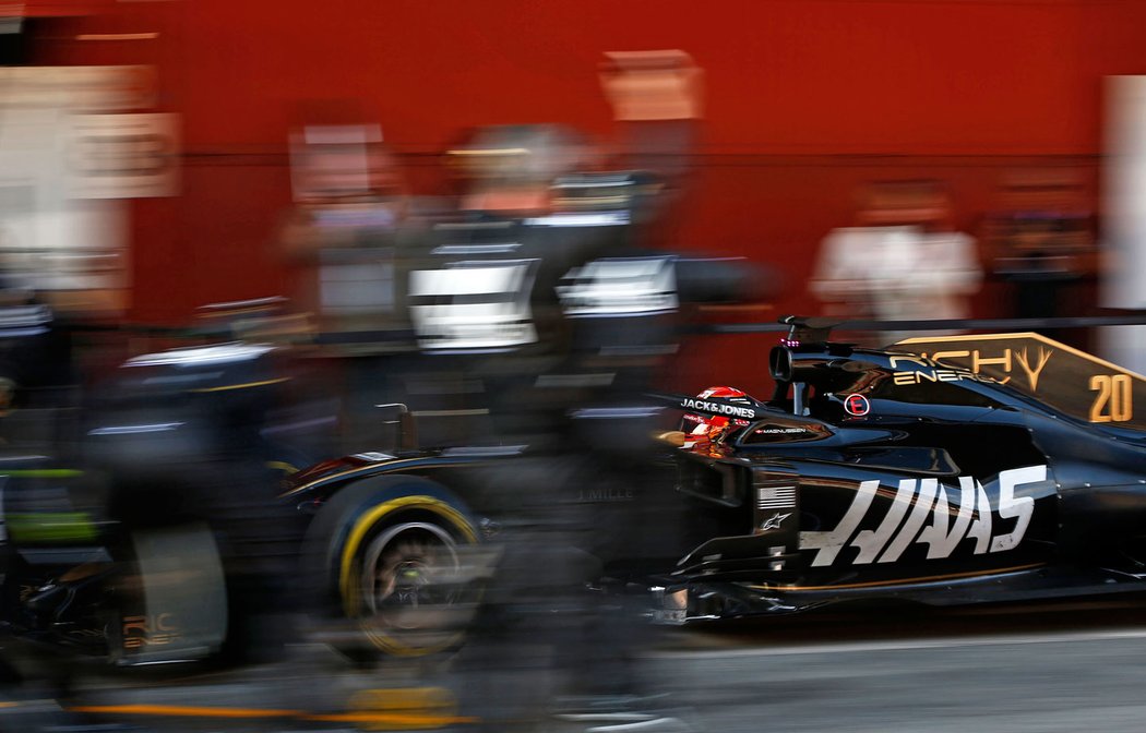 Rich Energy Haas F1 Team VF-19