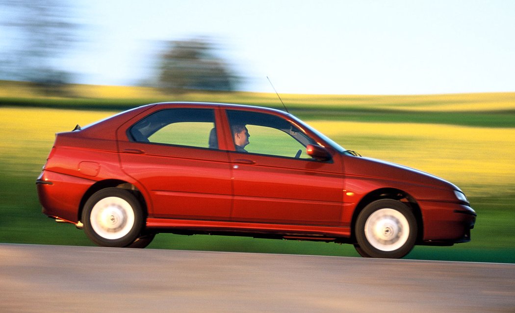 Alfa Romeo 146