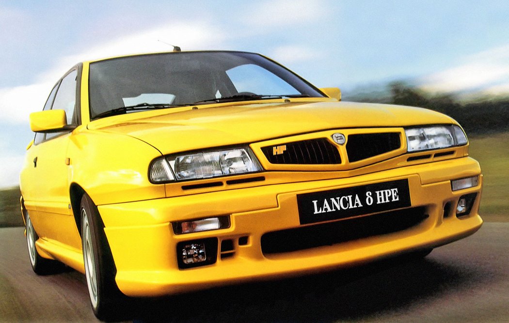 Lancia Delta 2.0 HF a HPE 2.0 HF