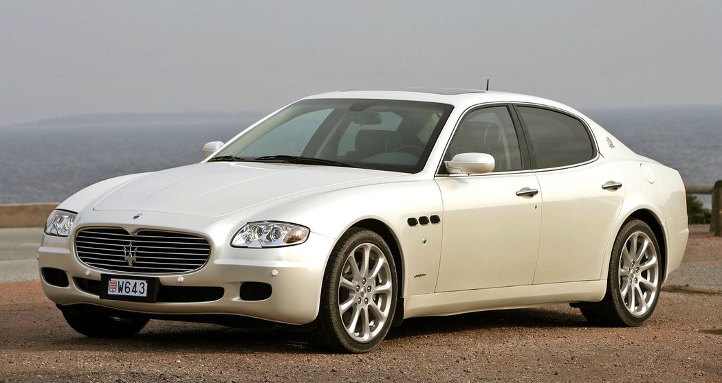 Maserati Quattroporte (2002-2012)