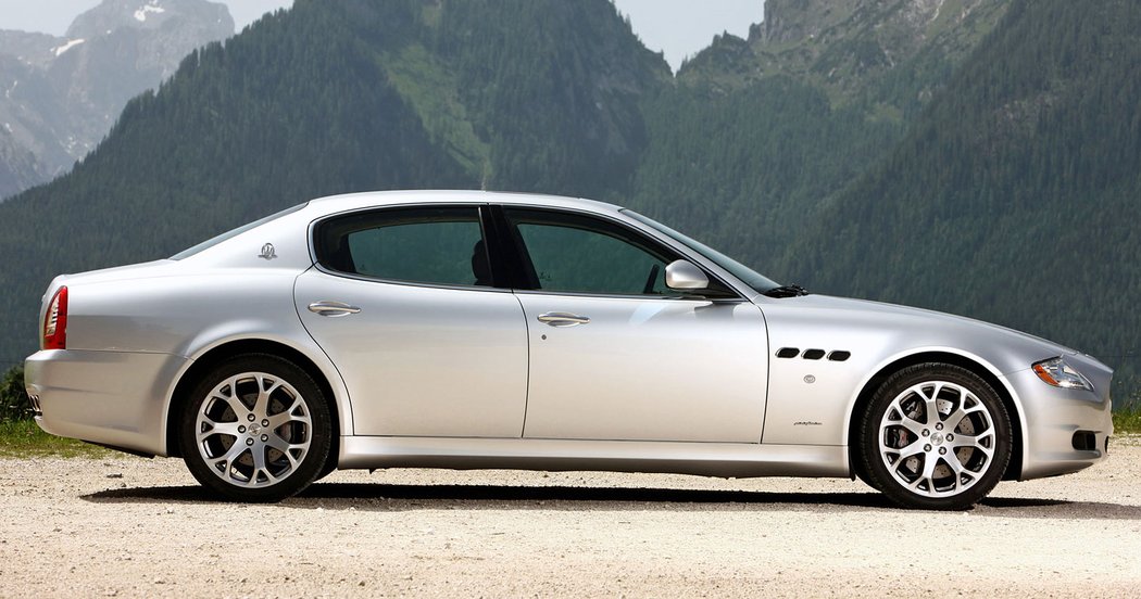 Maserati Quattroporte (2002-2012)