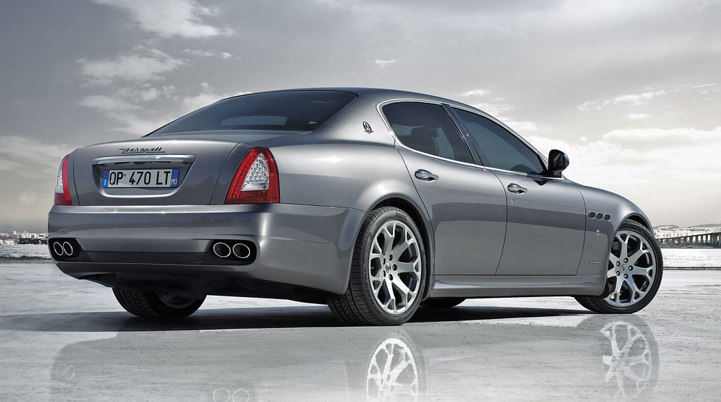 Maserati Quattroporte (2002-2012)