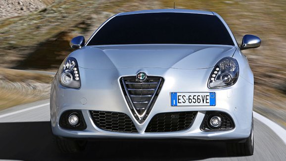 Alfa Romeo vsadí na pohon zadních a všech kol