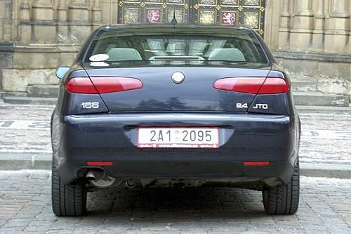 Alfa Romeo 166