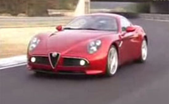 Video: Alfa Romeo 8C Competizione – pouze pro 500 šťastlivců
