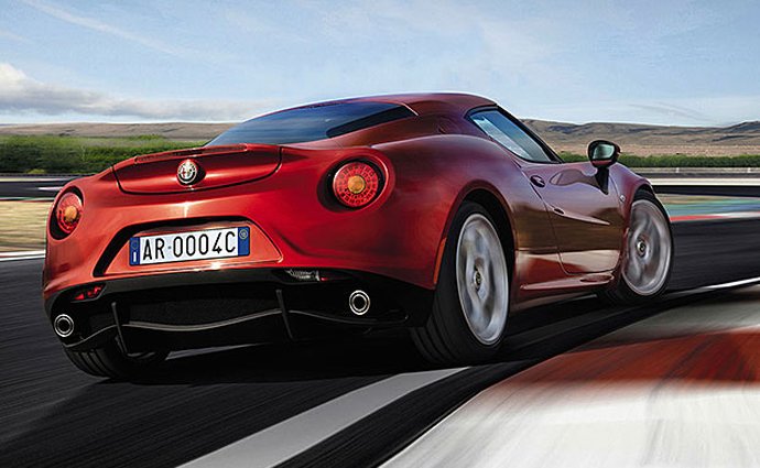 Alfa Romeo chystá soupeře pro BMW 4 a 6