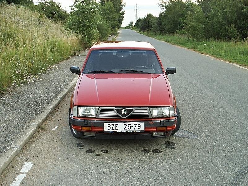 Alfa Romeo 75