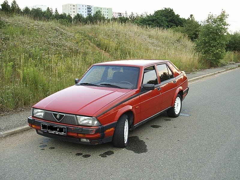 Alfa Romeo 75