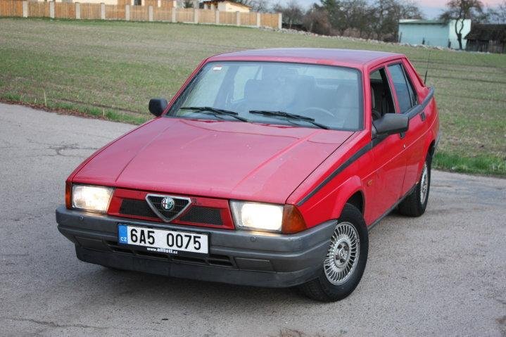 Alfa Romeo 75