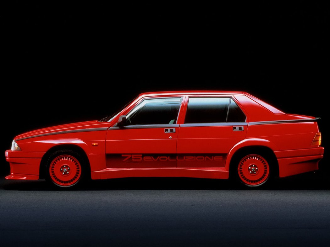 Alfa Romeo 75 Turbo Evoluzione