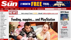 Mladí rodiče mezi krmením a přebalováním mastí Playstation
