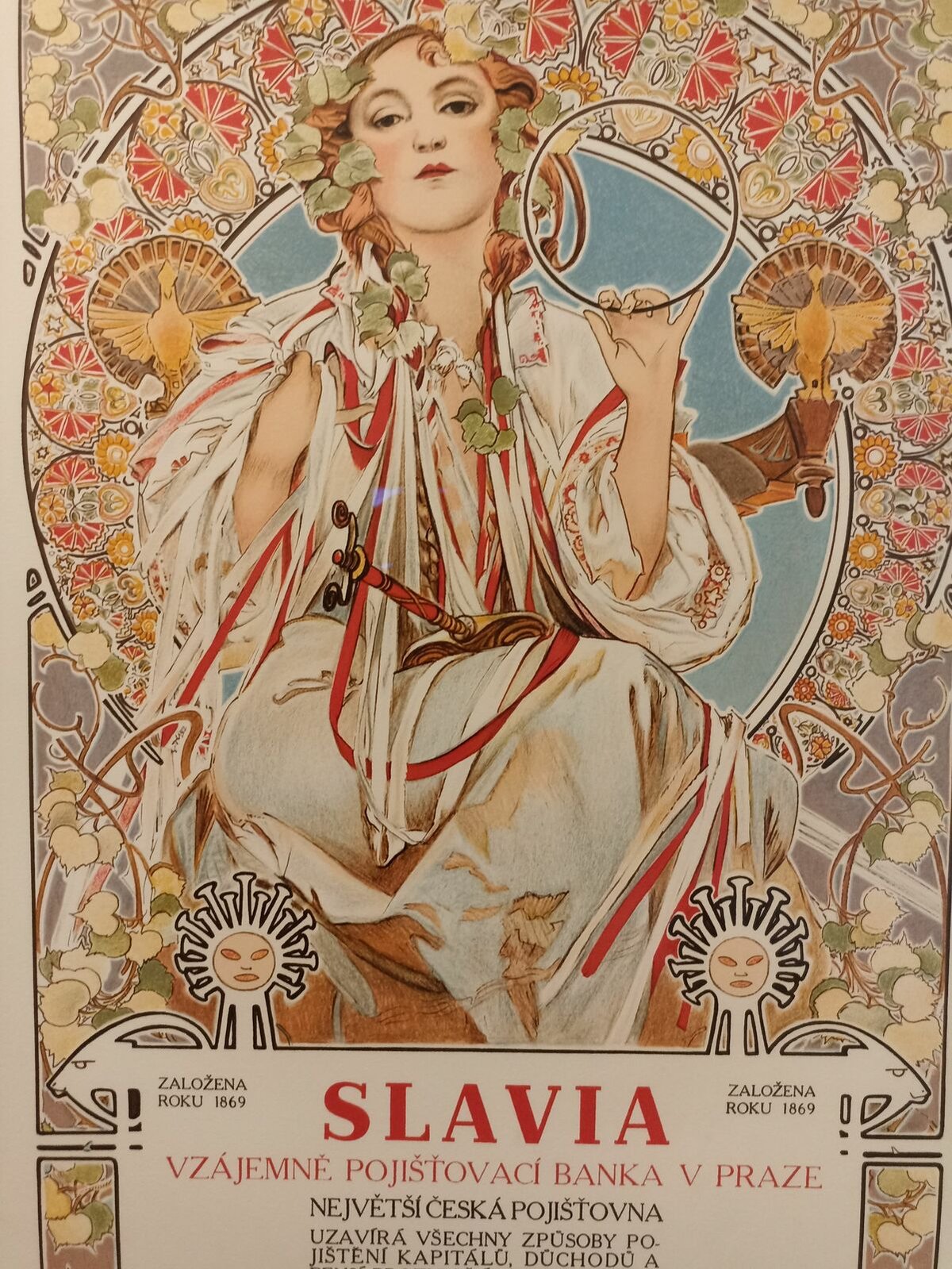 Slovanská bohyně z plakátu banky Slavia (1907).
