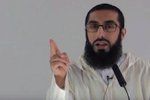 Britský muslimský duchovní během kázání povoluje sex s otrokyněmi.
