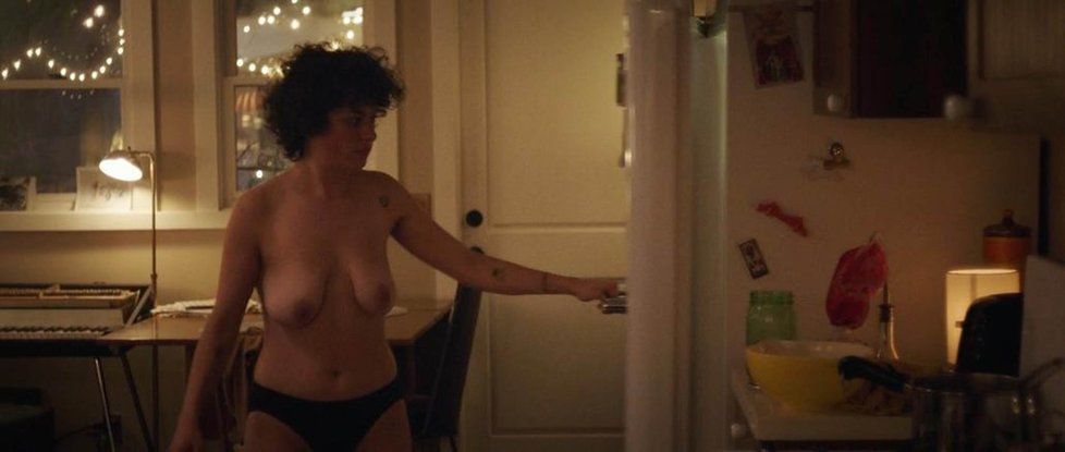 Nahá Alia Shawkat ve filmu Duck Butter