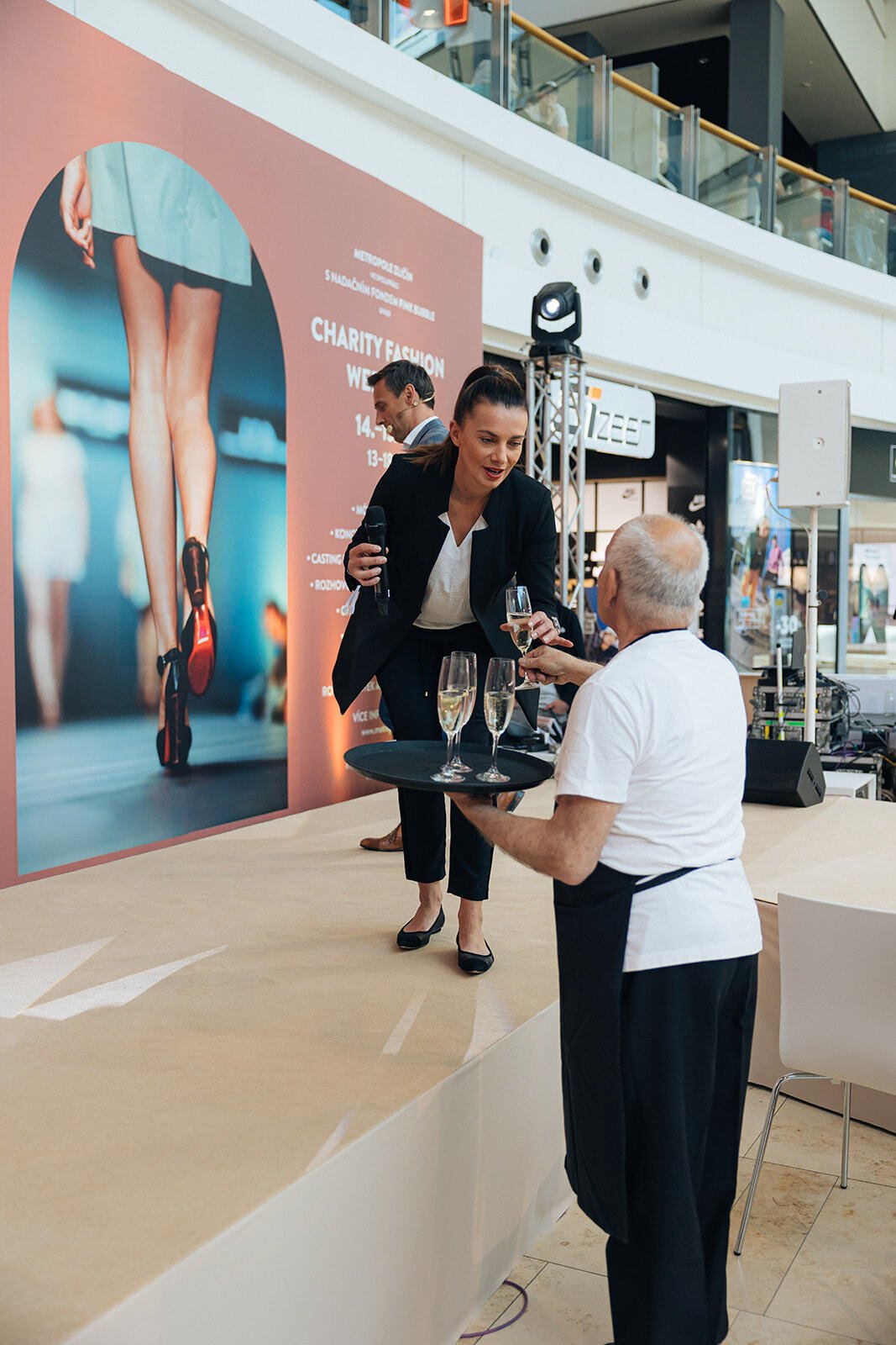 Alice Bendová na charitativním fashion víkendu v Metropoli Zličín