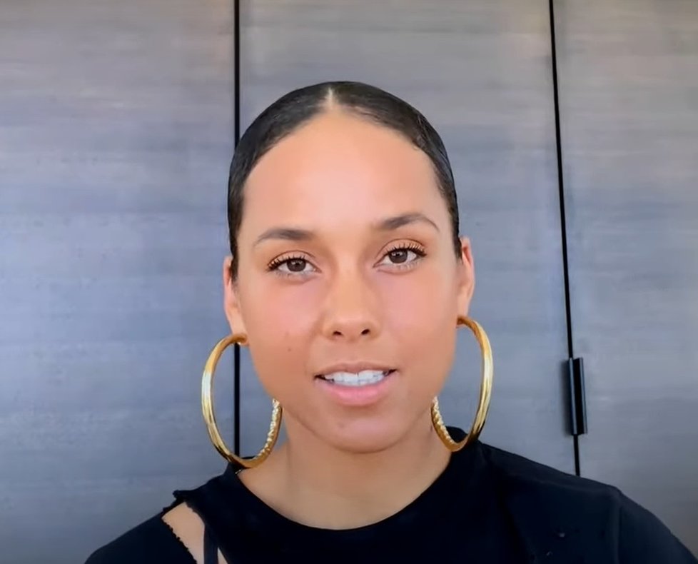 Alicia Keys při online koncertu v době koronaviru