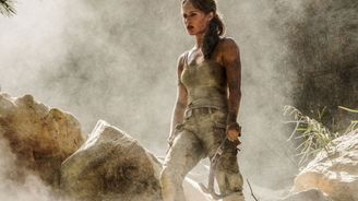 Menší prsa, více špíny a divočiny. Nový Tomb Raider se představuje v první ukázce