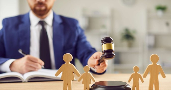 Věznice zatím propustily 110 neplatičů výživného z očekávaných 302