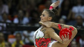 Alina Kabajevová je bývalá olympijská vítězka v moderní gymnastice.