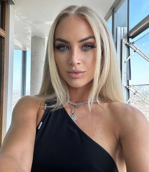 Nejvíce sexy sportovkyní je Alisha Lehmann, fotbalová kráska a hvězda anglické ligy! Nejvíce sexy sportovkyní je Alisha Lehmann, fotbalová kráska a hvězda anglické ligy!