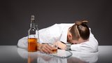 Proč narůstá počet závislých na alkoholu? Jak řešit problémy s alkoholem a kdo vám může pomoci?