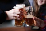 Anglie hlásí rekordní úmrtí spojené s pitím alkoholu