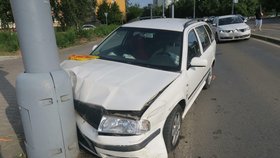 Opilá řidička bourala v Plzni, nadýchala 4 promile.