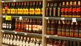 alkohol v supermarketu