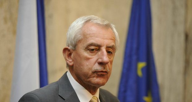 Ministr zdravotnictví vyhlásí zákaz vývozu českého alkoholu